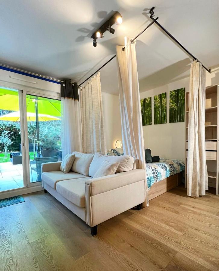 Evasion A Deux, Domaine Prestigieux, Jacuzzi Et Parking Prives, Piscine