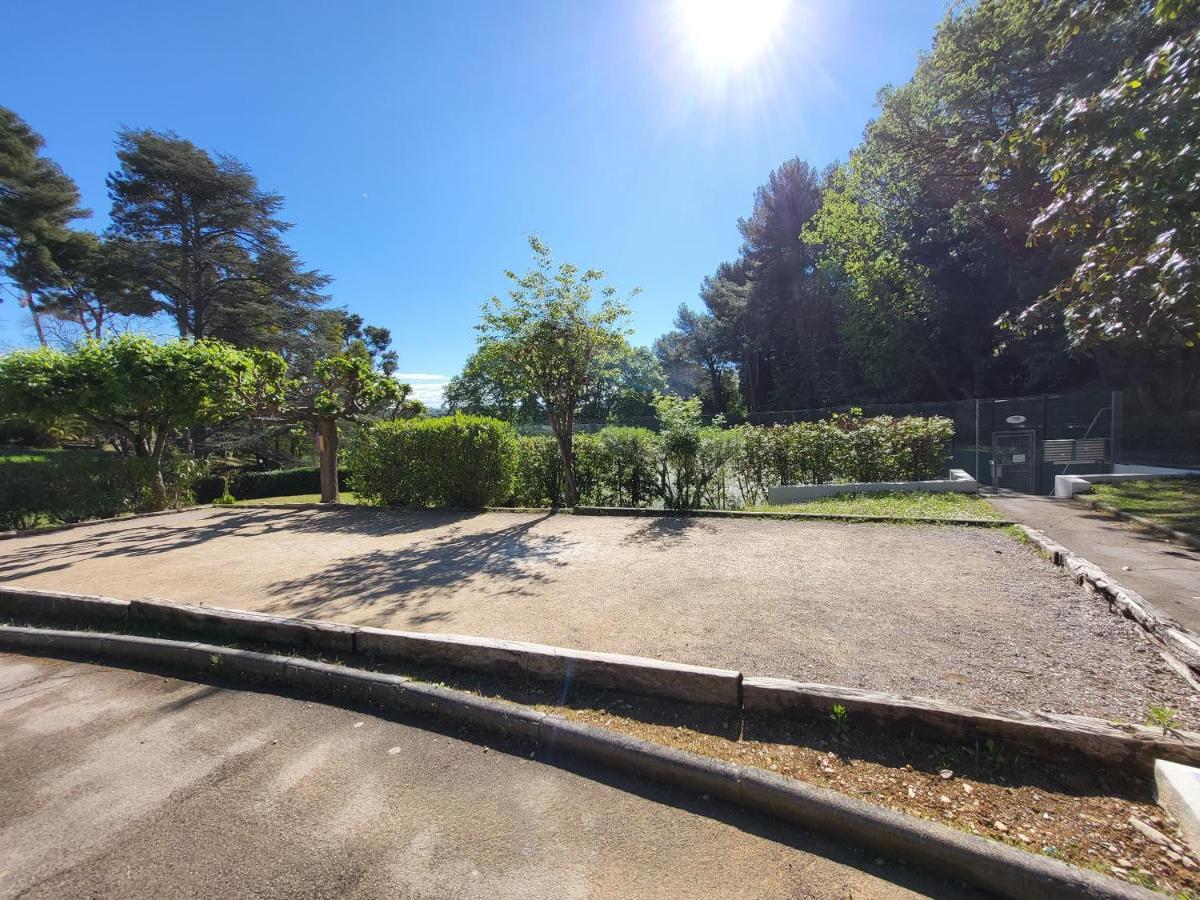 Evasion A Deux, Domaine Prestigieux, Jacuzzi Et Parking Prives, Piscine